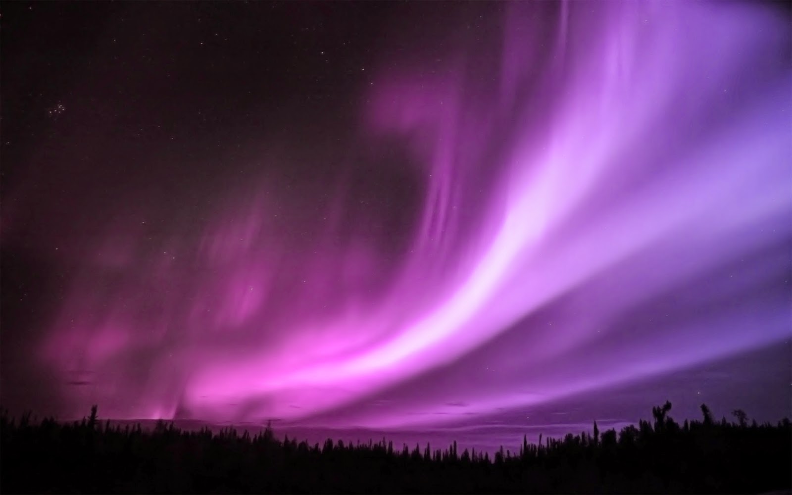 purple_aurora_borealis-wide